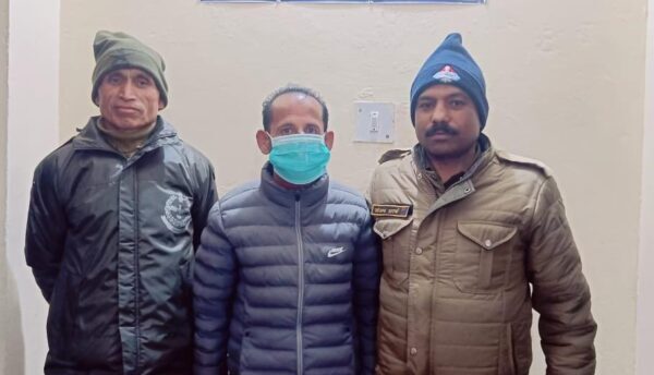 उत्तरकाशी पुलिस ने 01 वारंटी को किया गिरफ्तार