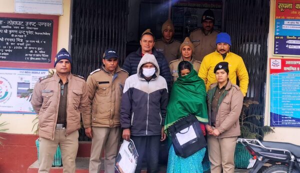 एसपी अजय गणपति के निर्देशन में ड्रग तस्करों पर लगातार कार्यवाही जारी, लोहाघाट पुलिस ने 01 किलो 240 ग्राम अवैध चरस के साथ एक महिला समेत 02 को किया गिरफ्तार