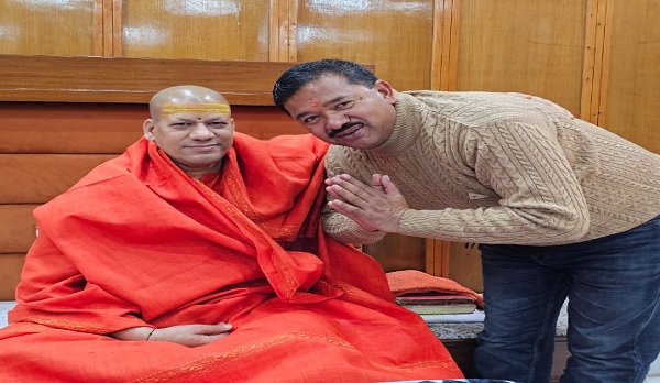 बीकेटीसी उपाध्यक्ष किशोर पंवार को मिला निरंजन अखाड़ा पीठाधीश्वर आचार्य महामंडलेश्वर कैलाशानंद  गिरी जी महाराज का आशीर्वाद