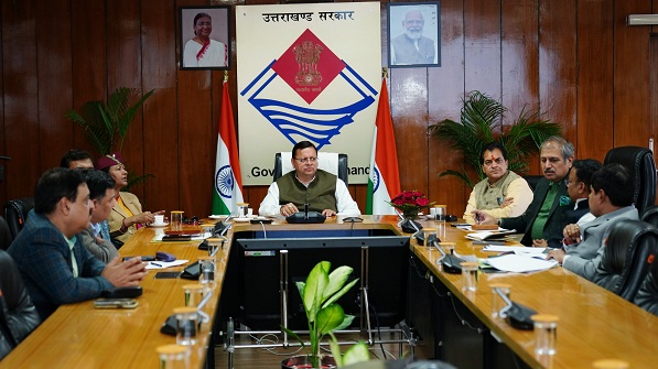 मुख्यमंत्री पुष्कर सिंह धामी ने प्रदेश में सेवा क्षेत्र नीति लागू करने के लिये प्रस्ताव आगामी कैबिनेट में प्रस्तुत करने के दिए निर्देश