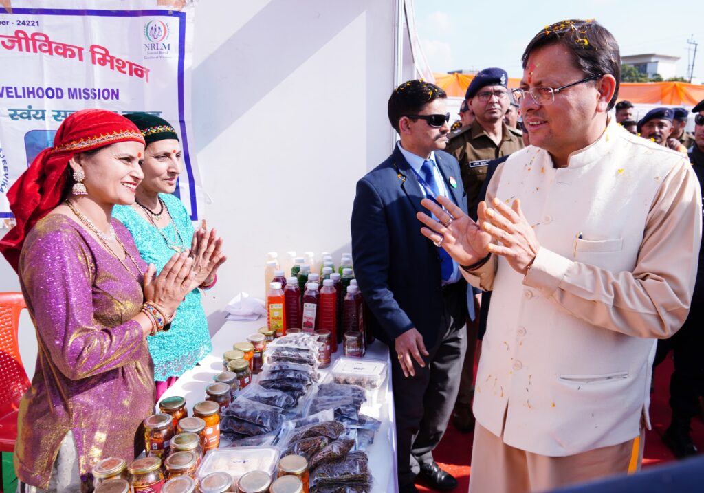 मुख्यमंत्री पुष्कर सिंह धामी ने देहरादून में ‘नारी शक्ति महोत्सव’ में किया प्रतिभाग, जनपद के लिए एक हजार करोड़ से ज्यादा की विभिन्न योजनाओं का किया लोकार्पण एवं शिलान्यास