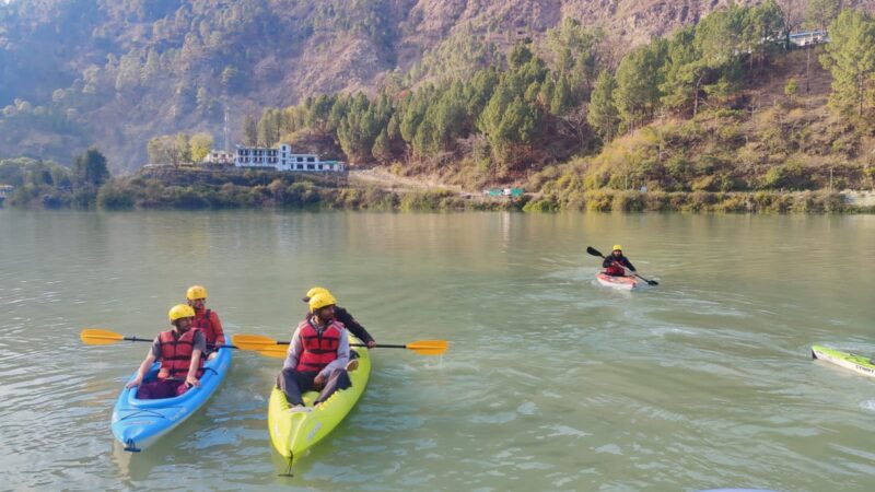 उत्तरकाशी : डीएम डॉ. मेहरबान सिंह बिष्ट के मार्गदर्शन में पहली बार मनेरी व joshiyara झील में पांच दिवसीय क्याकिंग प्रशिक्षण शिविर का हुआ शुभारंभ