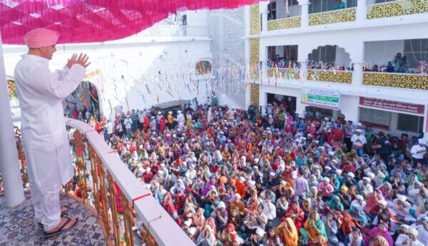 श्री झण्डा जी मेला-2024 : जीवन में आहार व्यवहार एवं विचारों की पवित्रता से होगा जीवन सार्थक – श्री महाराज जी