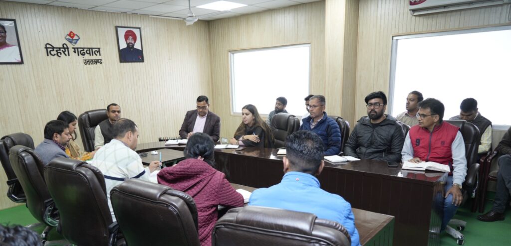टिहरी : जिले में बैंकों के द्वारा एक-एक महिला, दिव्यांग एवं युवा बूथ को दिया जायेगा मॉडल रूप