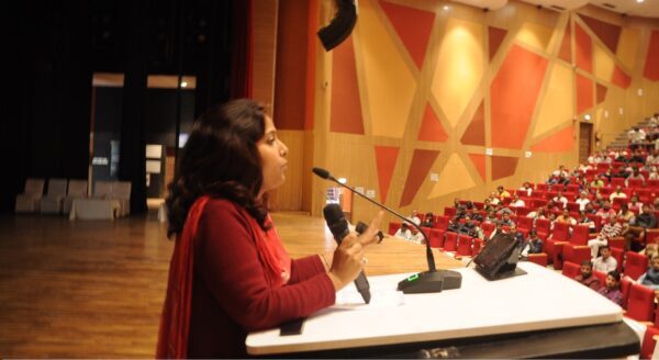 कार्मिक प्रशिक्षण की बारिकियों को ध्यान से सुने तथा अपने-अपने दायित्वों का जिम्मेदारी से करें निर्वहन – झरना कमठान