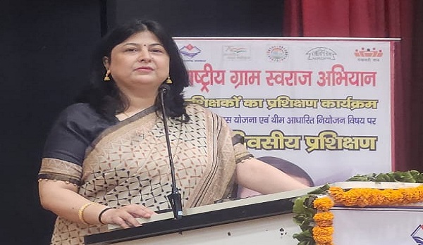 निदेशक पंचायतीराज निधि यादव की पर्यावरण संरक्षण को लेकर अनूठी पहल, नव नियुक्त VPDO आवंटित ग्राम पंचायतों में करेंगे वृक्षारोपण, आदेश जारी