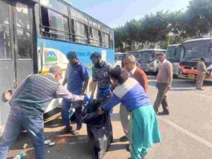 धामी सरकार का संकल्प : आईएसबीटी को बनाया जाएगा स्वच्छता व व्यवस्था का आदर्श मॉडल, एमडीडीए ने तैयार की व्यापक रणनीति, जनसहभागिता से बदलेगा आईएसबीटी का चेहरा, हर बुधवार सघन स्वच्छता अभियान, यात्रियों के लिए सुरक्षित और स्वच्छ वातावरण सुनिश्चित