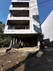 एमडीडीए उपाध्यक्ष बंशीधर तिवारी के नेतृत्व में अवैध निर्माणों पर सख्त कार्रवाई जारी, मालसी-मसूरी रोड़ व ग्राफिक ऐरा यूनिवर्सिटी रोड़ पर की गई अवैध निर्माणों पर सीलिंग की कार्यवाही