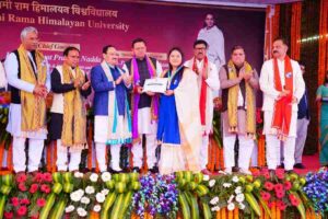 स्वामी राम हिमालयन विश्वविद्यालय का आठवां दीक्षांत समारोह गरिमामय रूप से संपन्न, “डिग्री के साथ मानवता की सेवा का दायित्व भी जुड़ा है”- जेपी नड्डा, “युवा शक्ति ही उत्तराखंड और राष्ट्र की सबसे बड़ी ताकत”- मुख्यमंत्री धामी