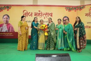 धूमधाम से मनाया गया तीज महोत्सव, नेहा जोशी ने दिया नारी शक्ति और सशक्तिकरण का संदेश